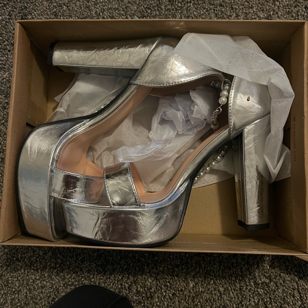 5” high heels